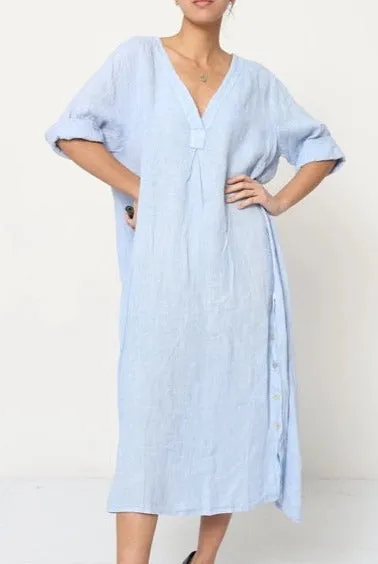 21938 Long Side Button-Up Detailed Linen Dress