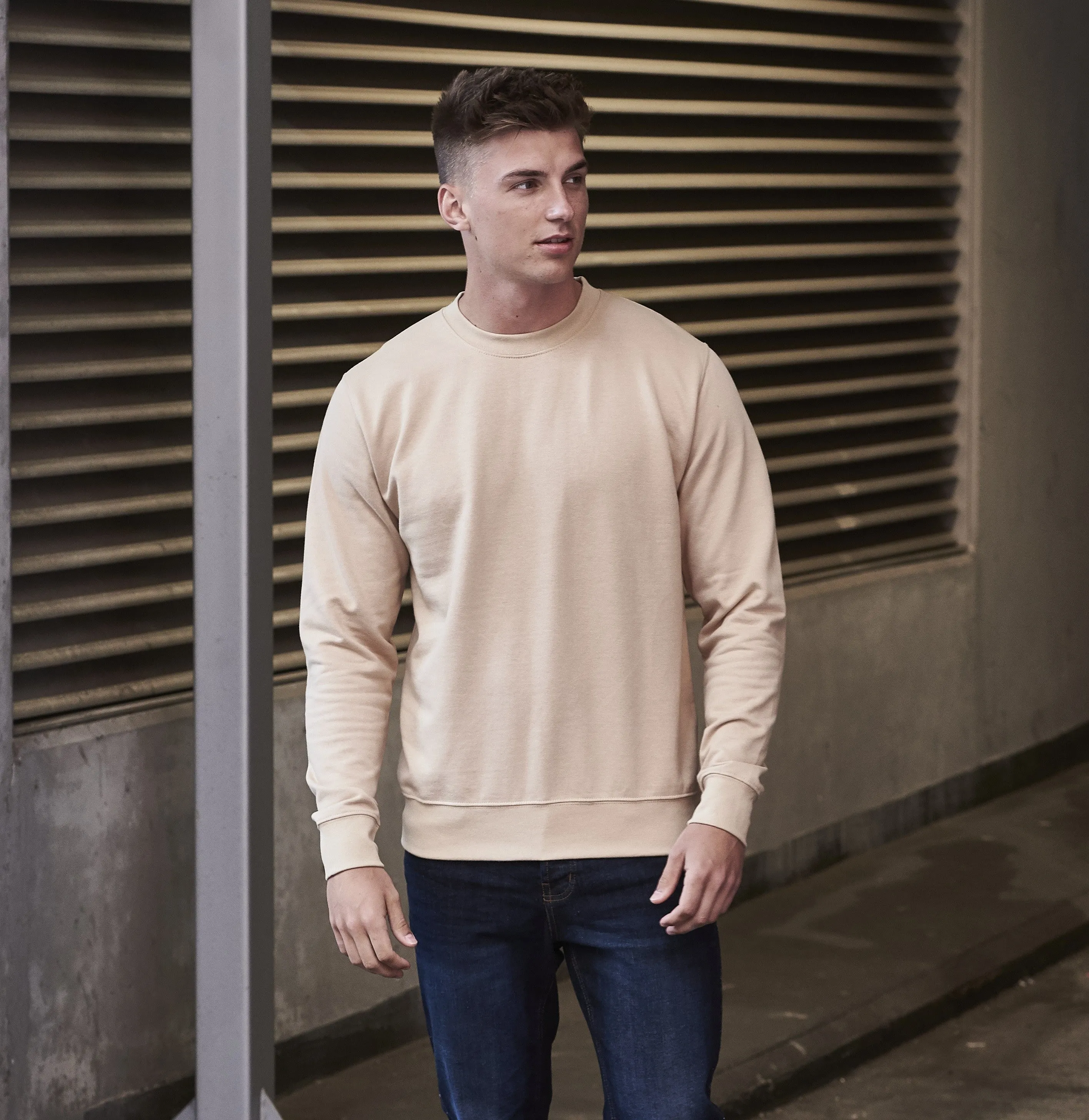 AWDis Sweatshirt | DESERT SAND