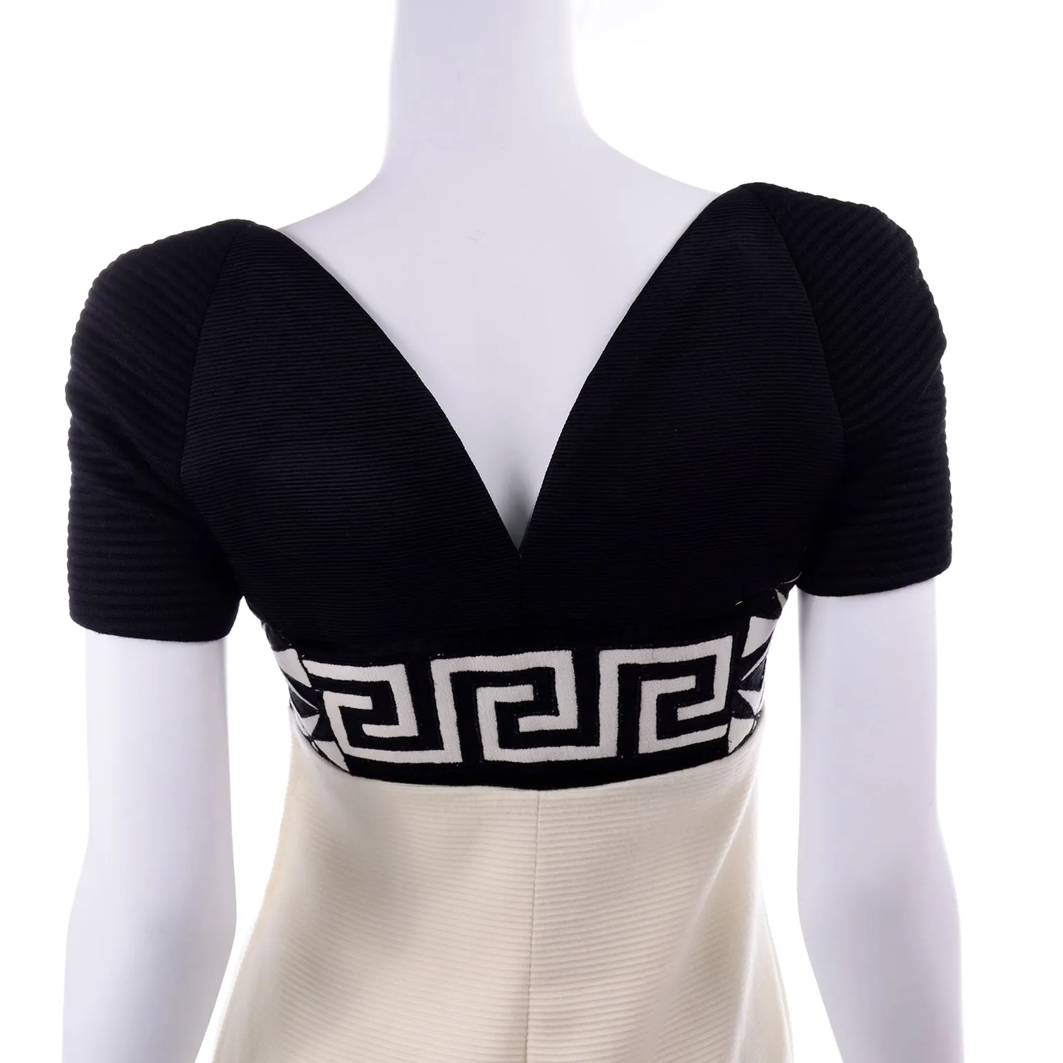 F/W 1991 Atelier Versace Couture Black, Cream & White Wool Bodycon Dress 4/6