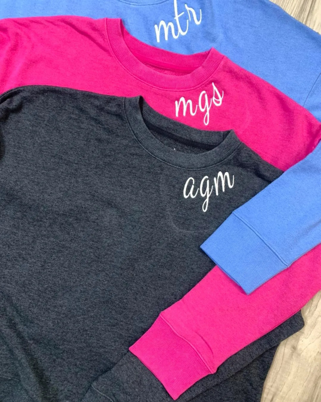 Monogrammed Collar Sweatshirt