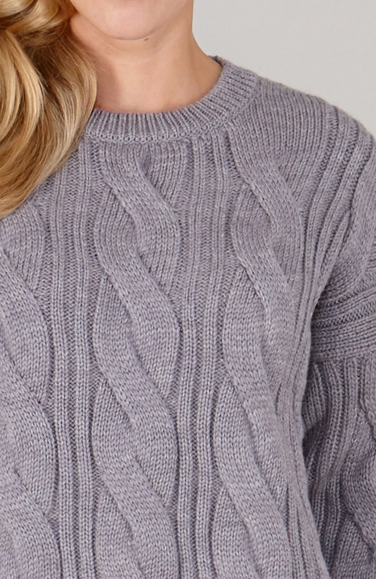 Womens Chunky Merino Wool Cable Jumper