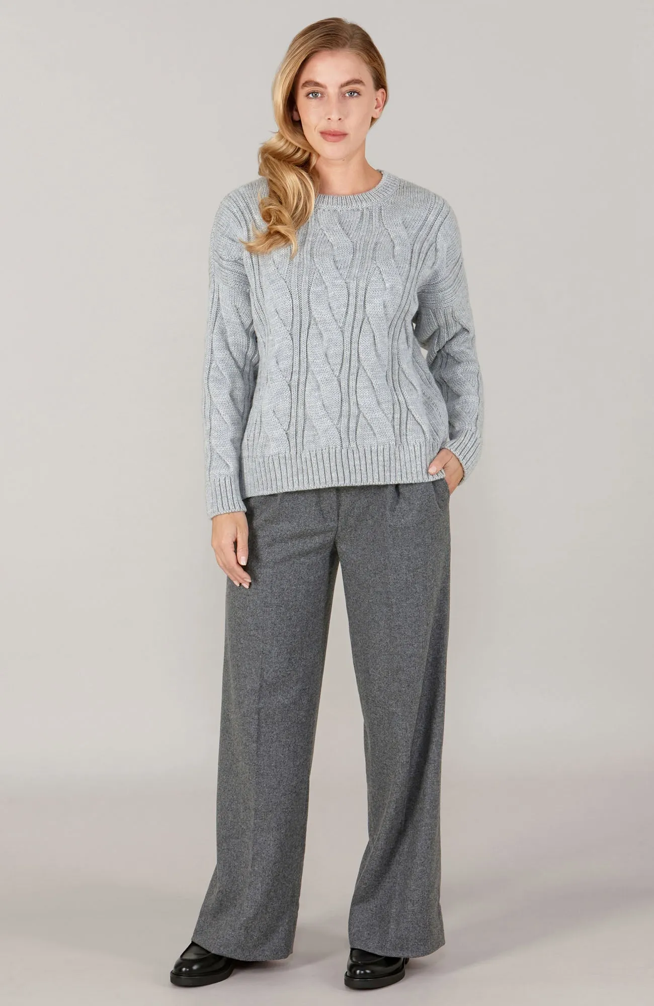 Womens Chunky Merino Wool Cable Jumper